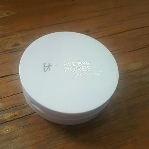 It cosmetics Bye Bye Pores illumination